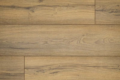 Замковый ламинат 100% натуральный, состоит из осины и березы 50/50, толщина 8 мм., водостойкий (72 часа защиты от воды), 34 класс износостойкости/AC6, ударопрочный. Структура D глубокие поры